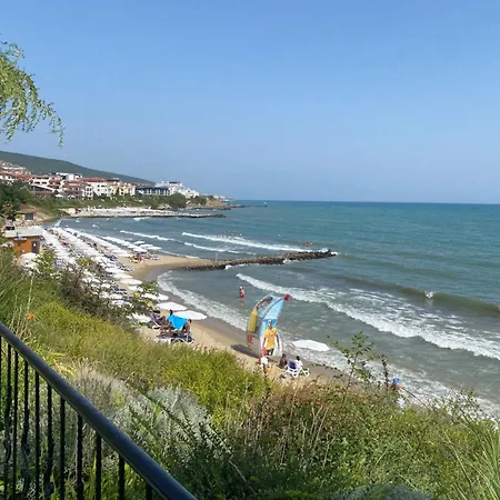Sea View On The Sunny Apartment