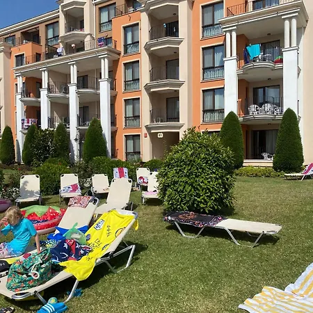 Sea View On The Sunny Apartament