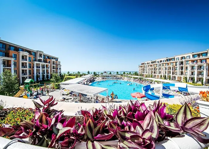 Sea View On The Sunny Apartmán